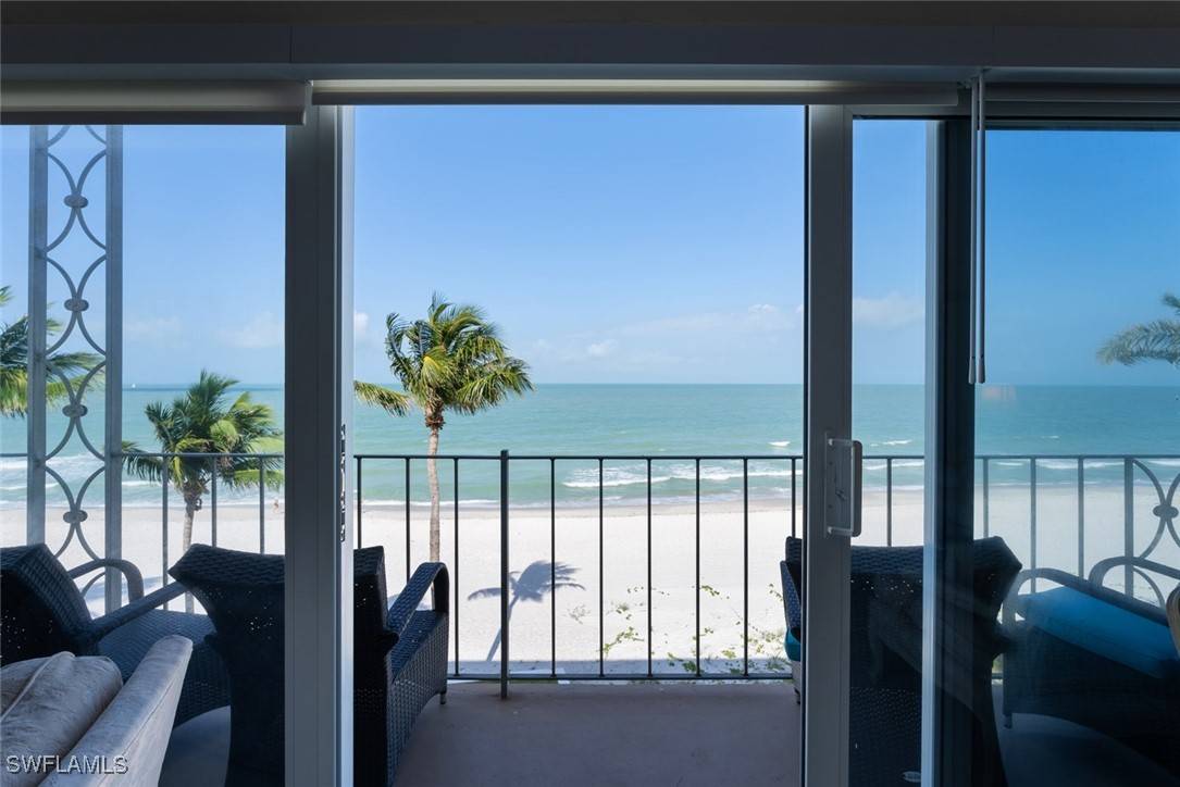 Naples, FL 34102,2011 Gulf Shore BLVD N ##45