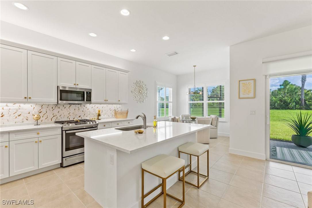Naples, FL 34120,12349 Dahlia CT