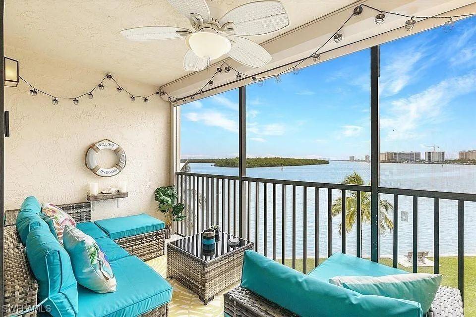 Fort Myers Beach, FL 33931,400 Lenell RD #207