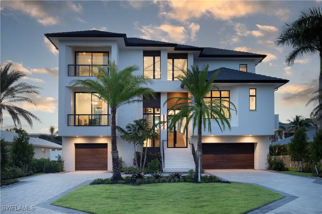 Naples, FL 34108,141 Channel DR