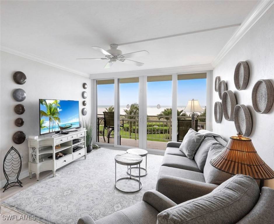 Marco Island, FL 34145,180 Seaview CT #215