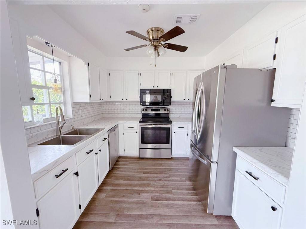 Naples, FL 34112,4211 Cindy AVE