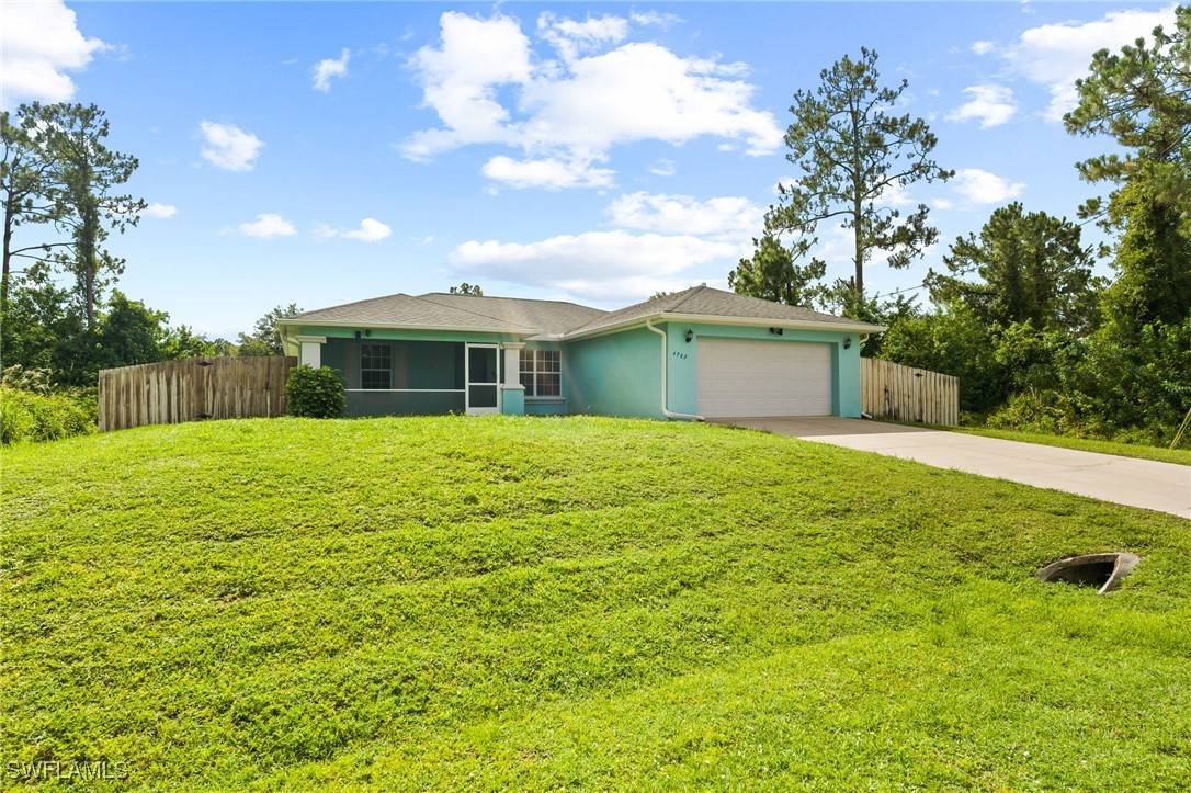 Lehigh Acres, FL 33976,4703 Joan AVE S