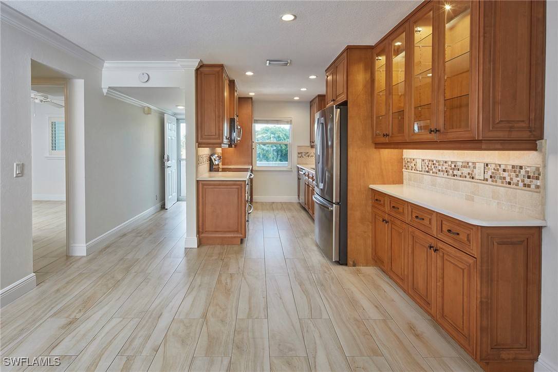 Naples, FL 34103,3100 Binnacle DR #305