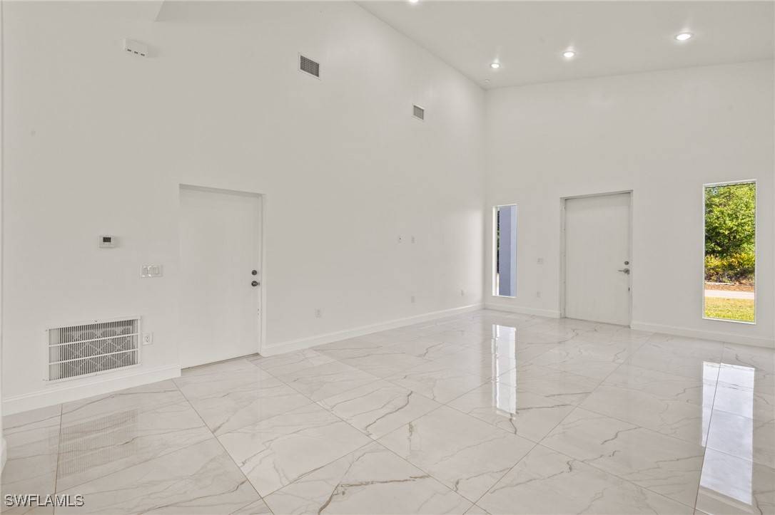 Lehigh Acres, FL 33974,840 Carpenter ST E