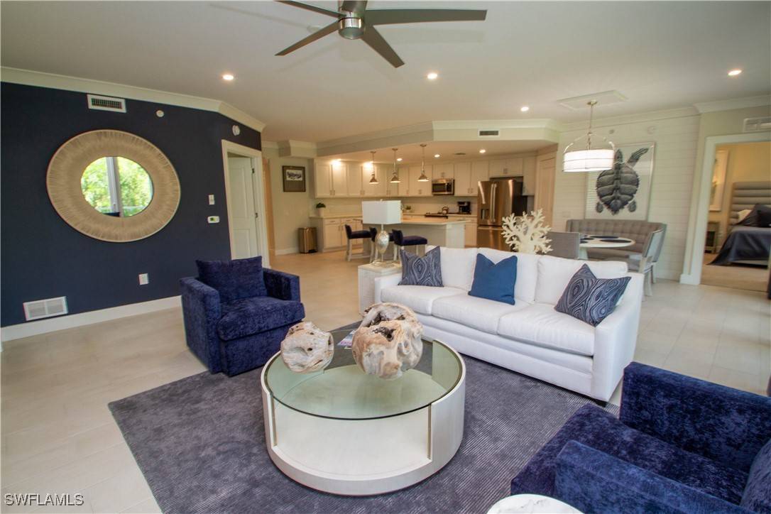 Naples, FL 34114,172 Indies DR E #8-102