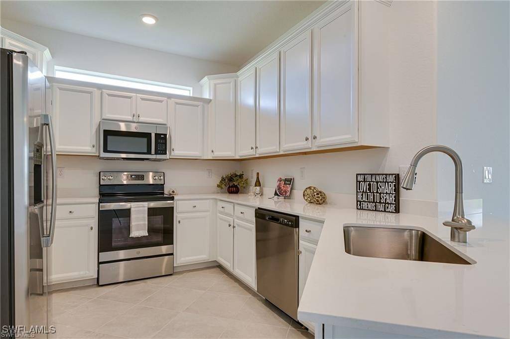 Naples, FL 34120,2620 Vine AVE