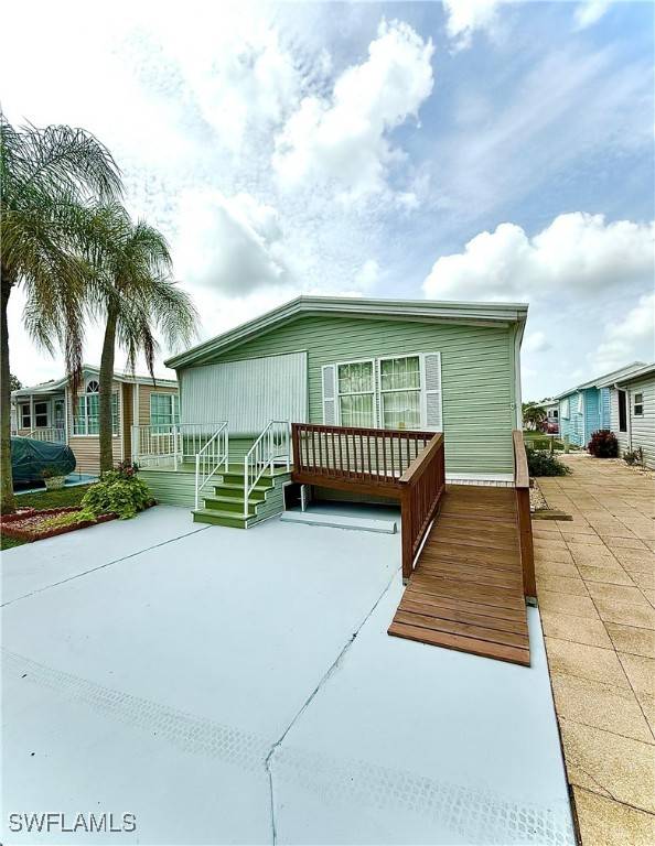 North Fort Myers, FL 33903,120 Caravan CIR