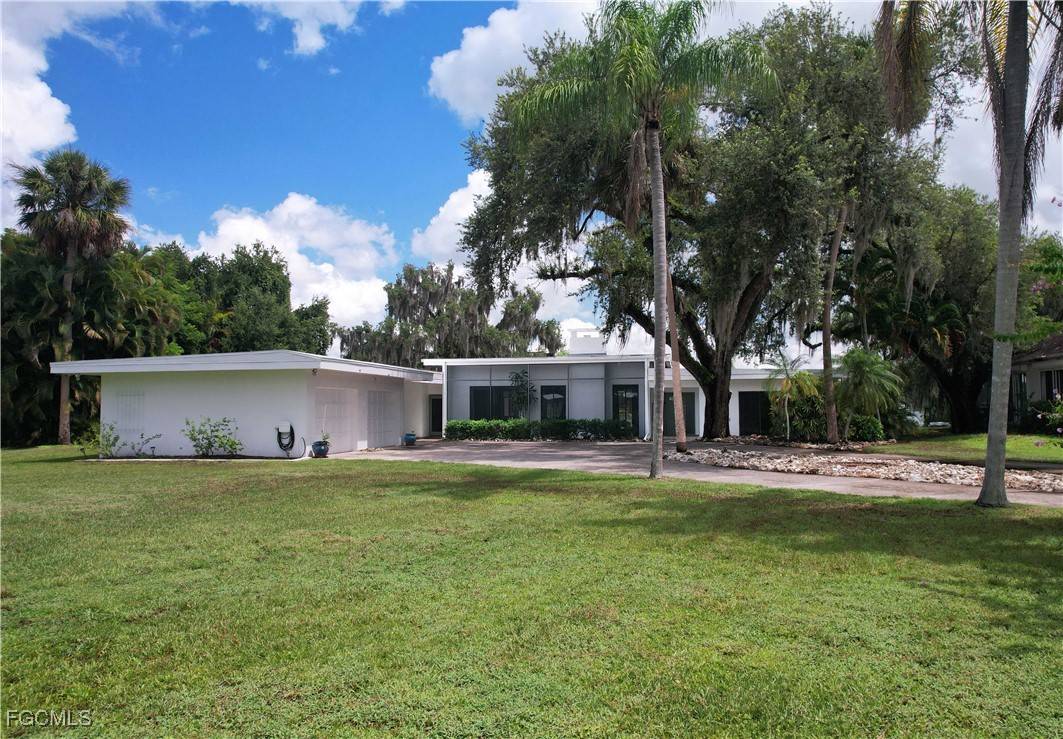 Alva, FL 33920,1530 Werner DR