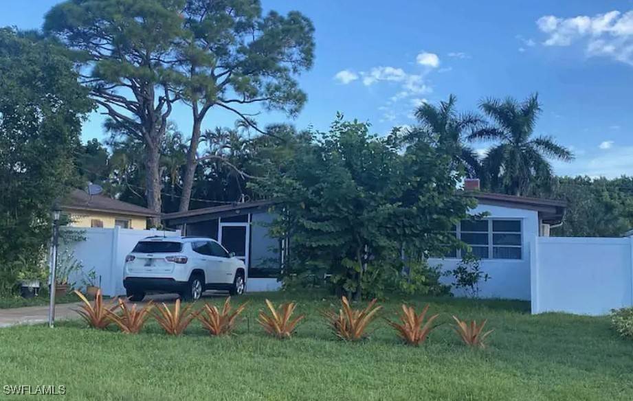 Naples, FL 34103,1081 Trail Terrace DR