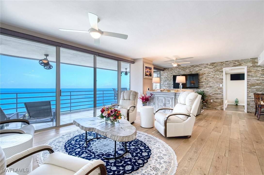 Naples, FL 34103,4751 Gulf Shore BLVD N #1706