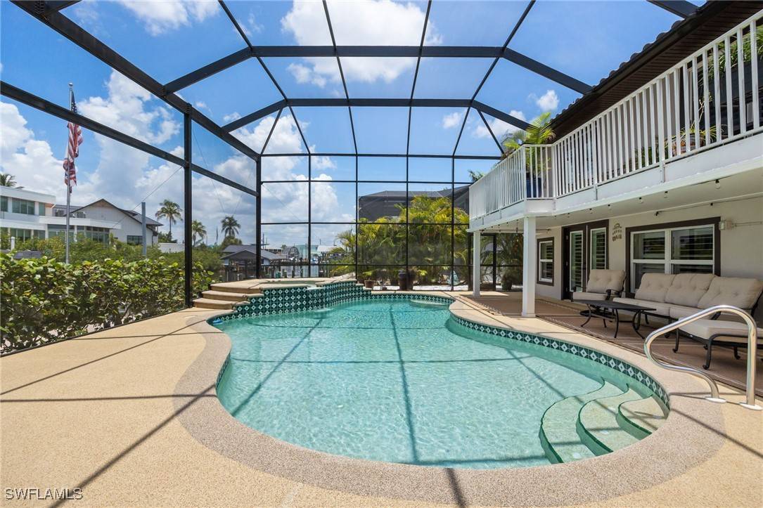 Fort Myers Beach, FL 33931,17930 Grey Heron CT