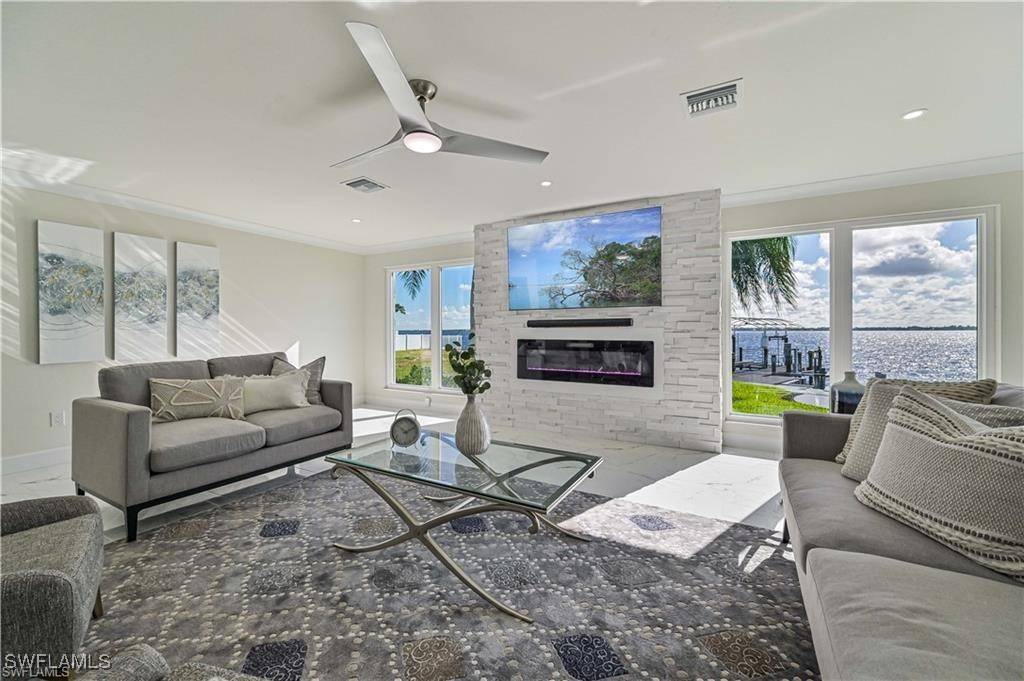 Cape Coral, FL 33904,3611 SE 21st PL