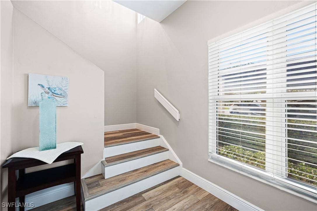 Naples, FL 34110,5455 Worthington LN #202