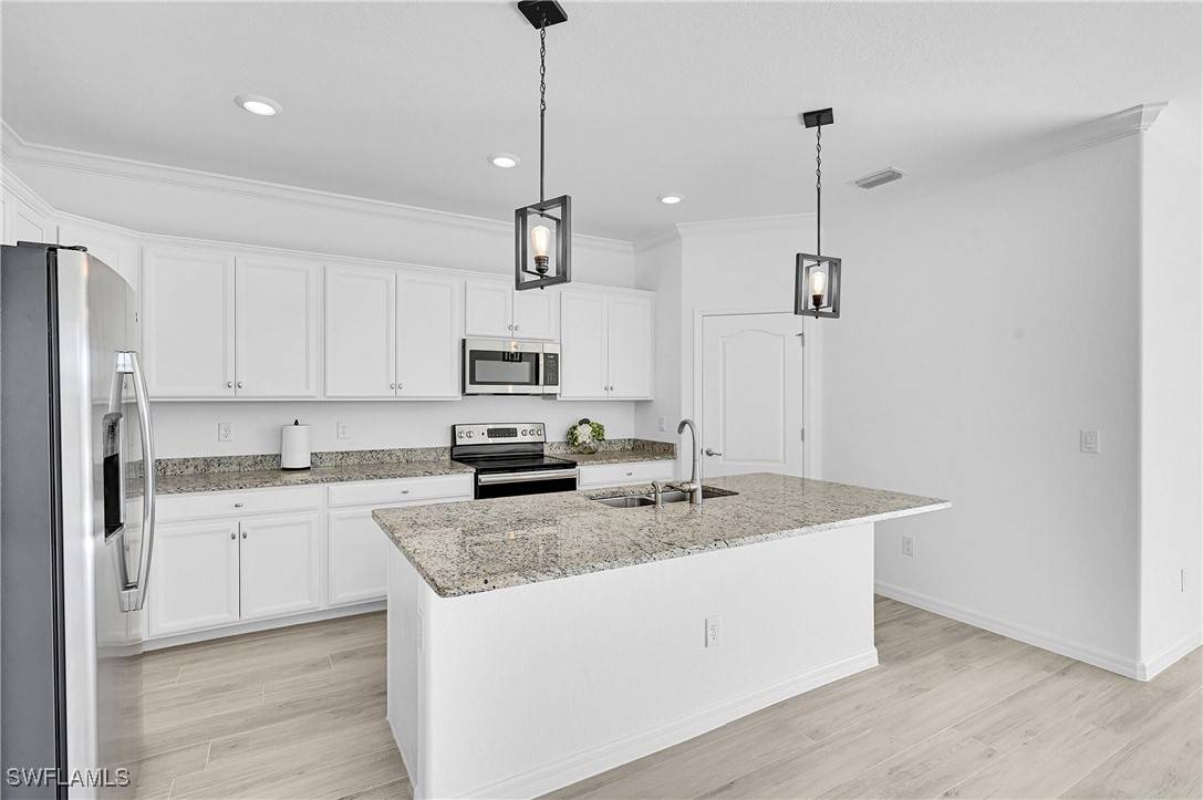 Naples, FL 34120,9238 Shadow Oak LN