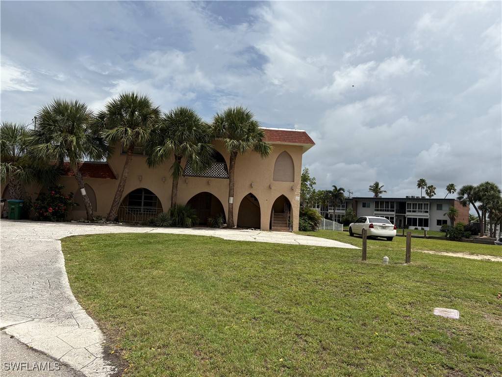 Cape Coral, FL 33904,5101 Manor CT #2