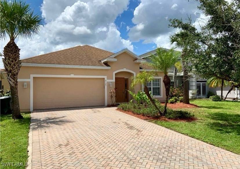 Lehigh Acres, FL 33971,8125 Silver Birch WAY