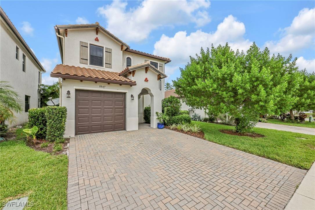 Naples, FL 34104,8847 Madrid CIR