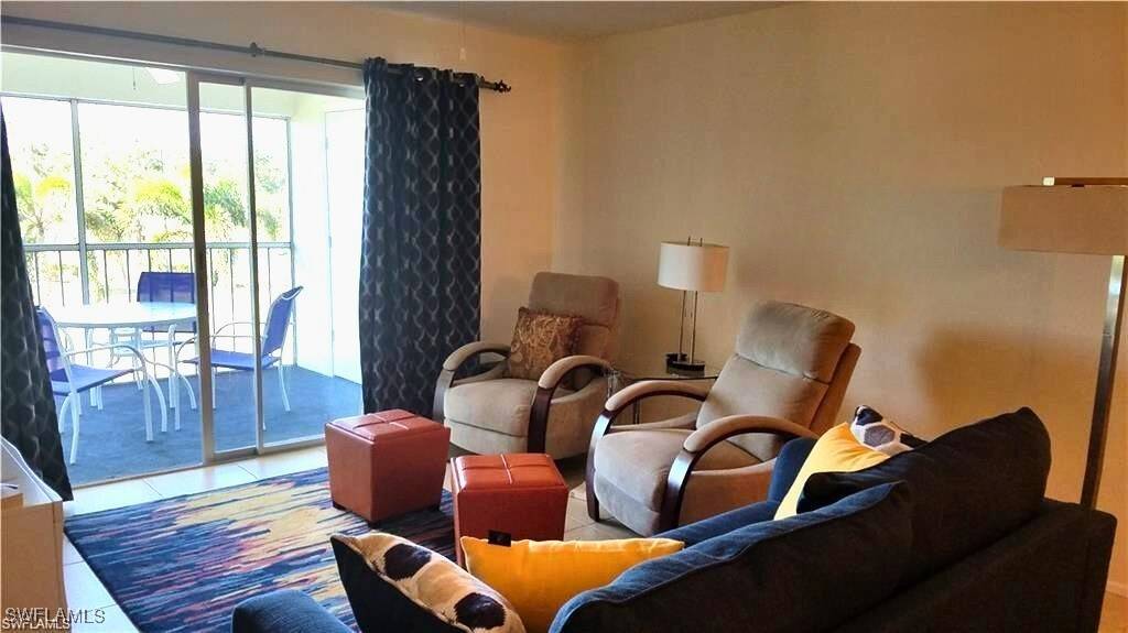 Naples, FL 34104,1075 Foxfire LN #309
