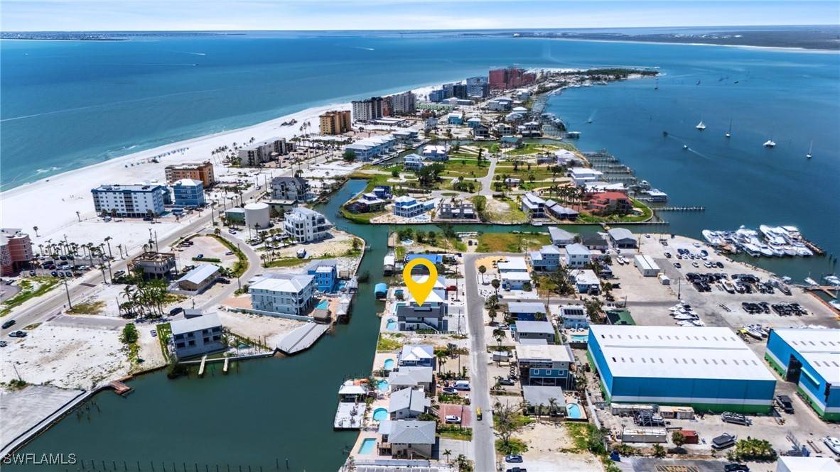 Fort Myers Beach, FL 33931,910 3rd ST