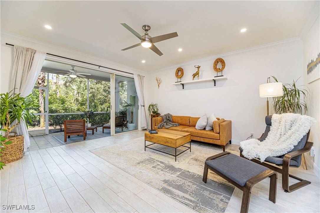 Naples, FL 34109,3735 Fieldstone BLVD #9