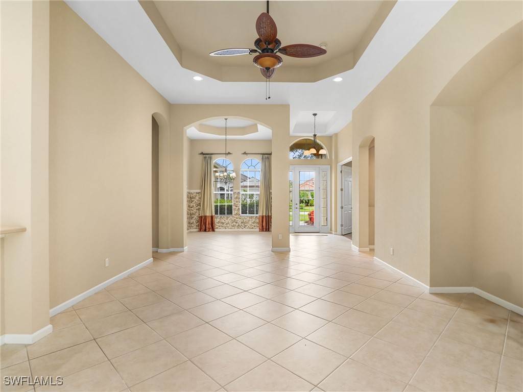 Naples, FL 34104,7914 Founders CIR
