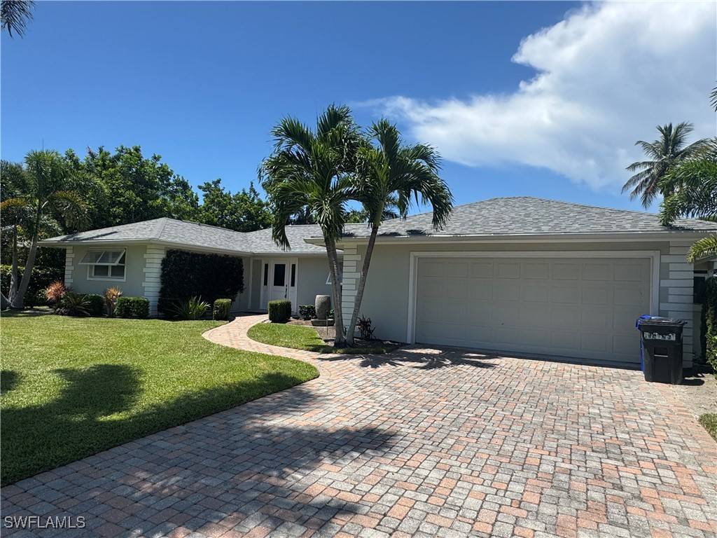 Naples, FL 34103,675 Wedge DR