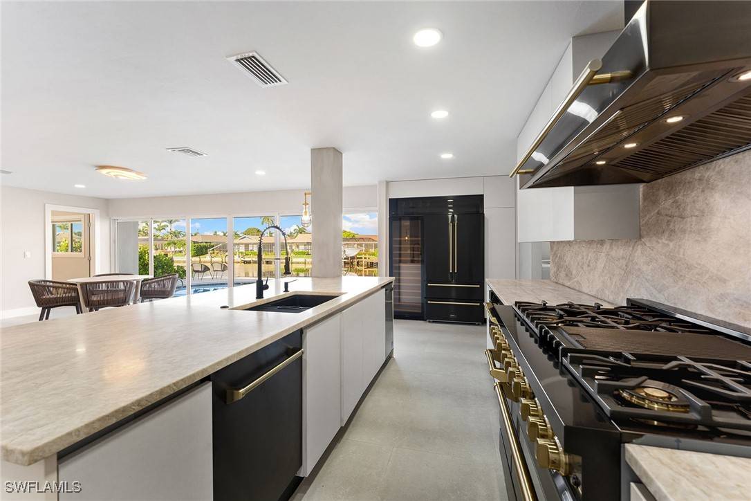 Marco Island, FL 34145,380 Rookery CT