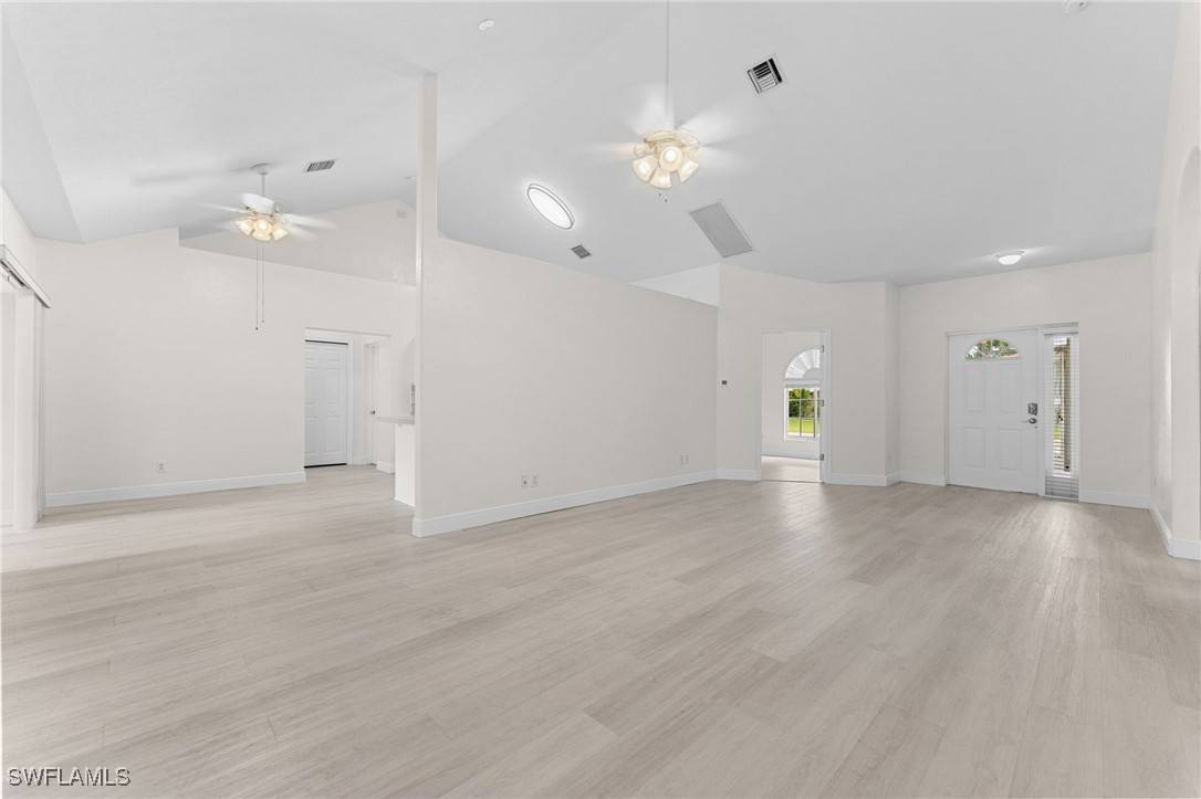 Fort Myers, FL 33967,17568 Braddock RD