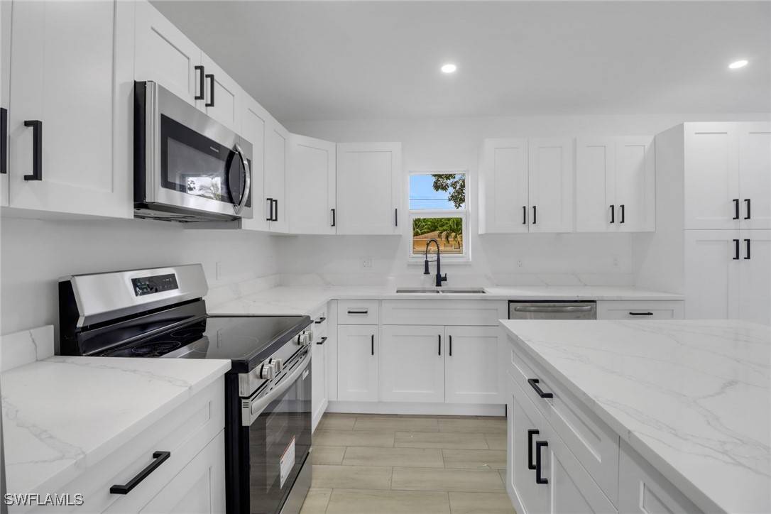Naples, FL 34116,4448 18th AVE SW