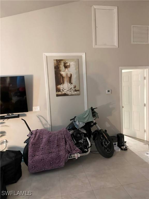 Naples, FL 34116,2861 Tropicana BLVD #A1