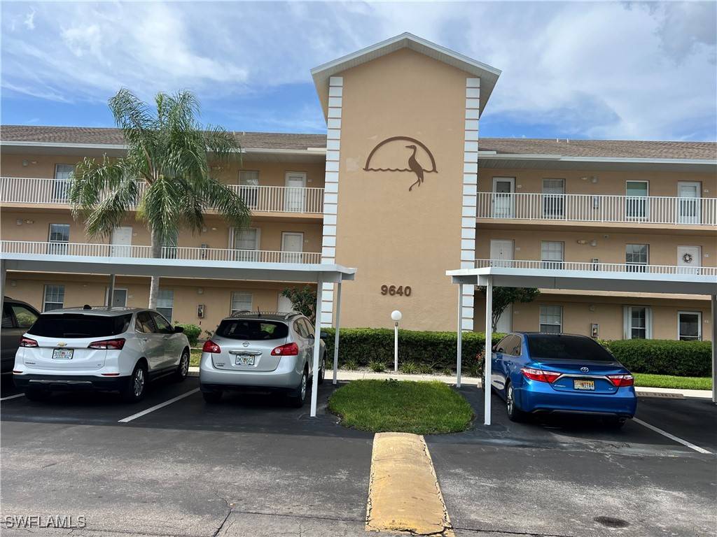 Naples, FL 34109,9640 Victoria LN #105C