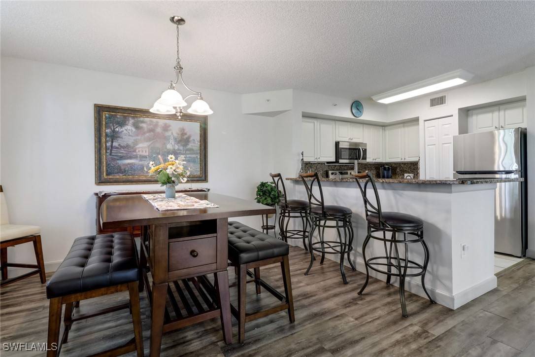 Naples, FL 34104,1160 Wildwood Lakes BLVD #9