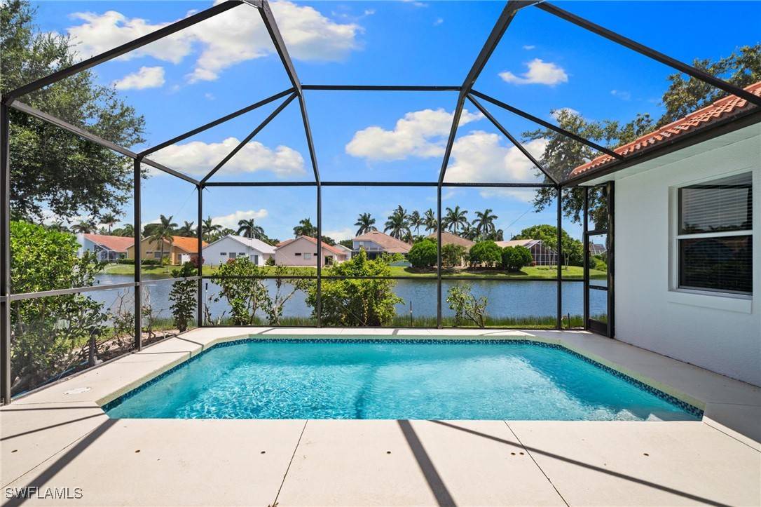 Naples, FL 34104,5014 Old Pond DR