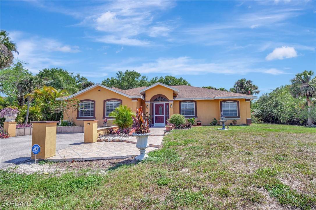 Naples, FL 34120,590 Golden Gate BLVD W