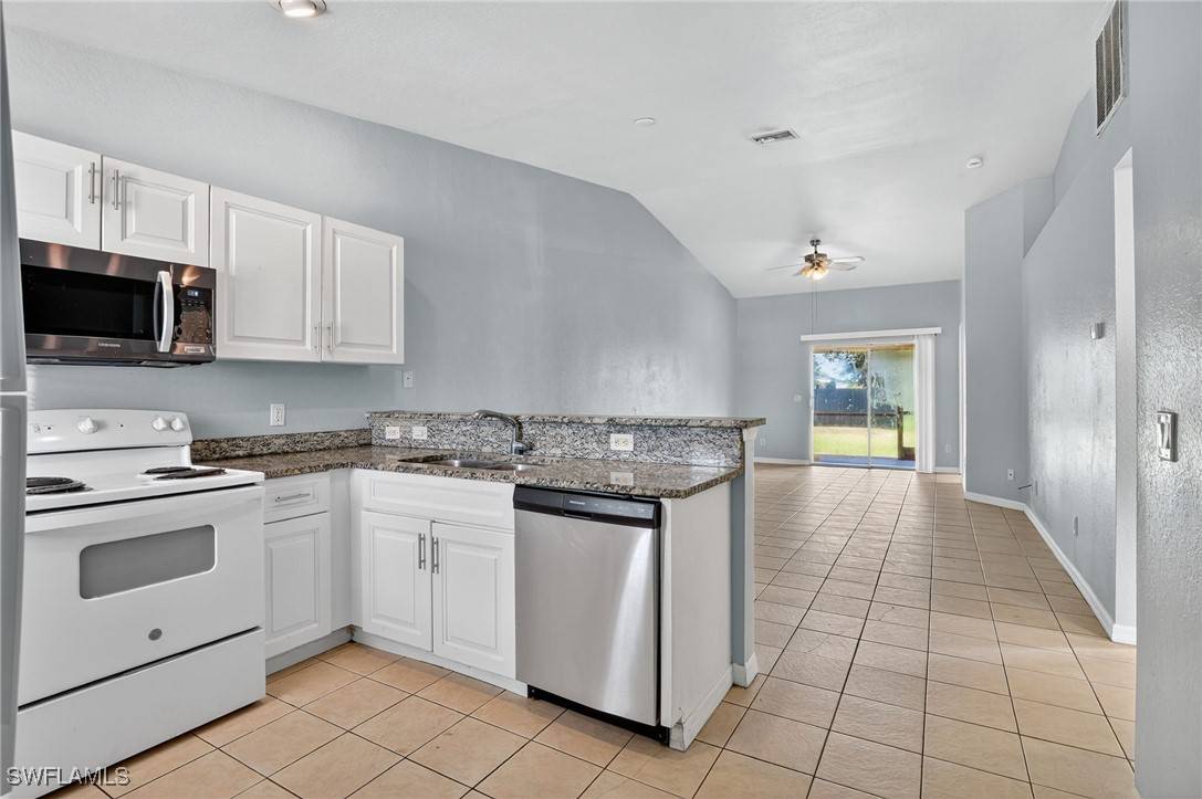Lehigh Acres, FL 33973,4422-4424 26th ST SW