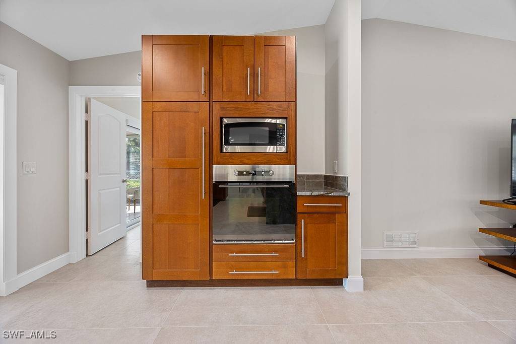 Naples, FL 34116,5096 Boxwood WAY