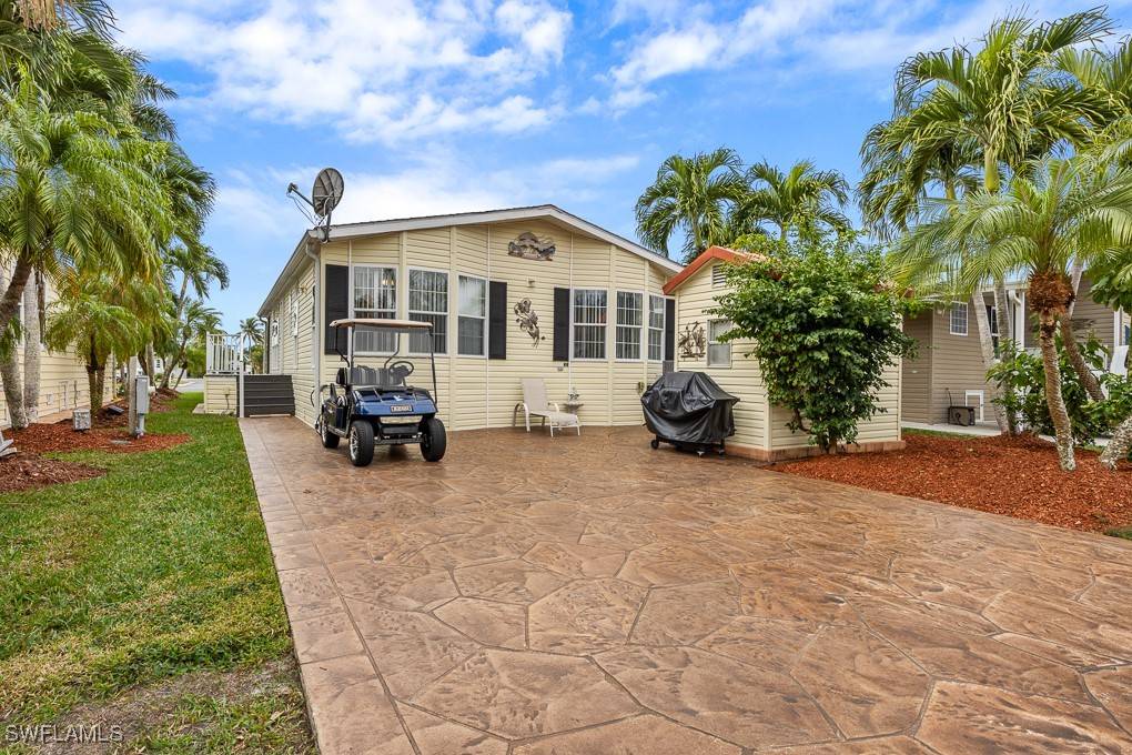 Naples, FL 34114,1328 Amethyst Lake LN