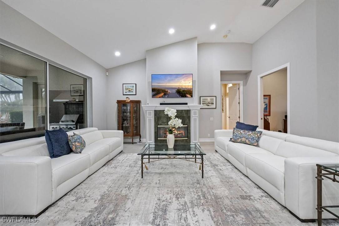 Naples, FL 34119,537 Wedgewood WAY