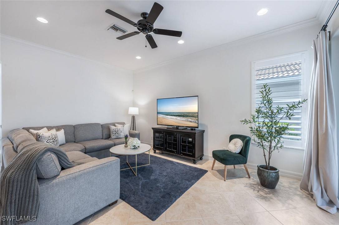Naples, FL 34119,1905 Isla De Palma CIR