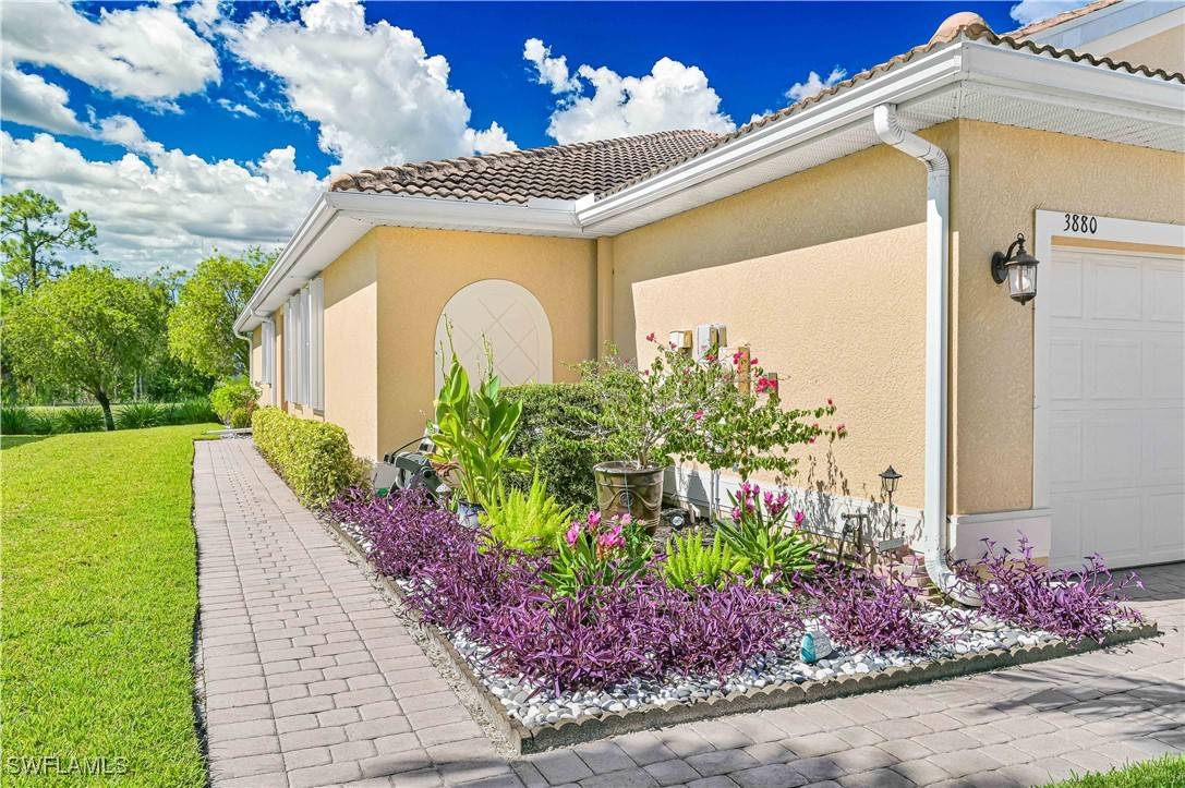Fort Myers, FL 33916,3880 Dunnster CT