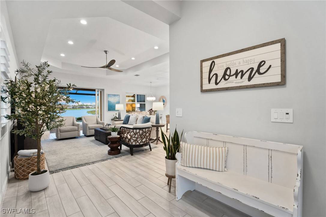 Naples, FL 34120,3992 Skysail DR