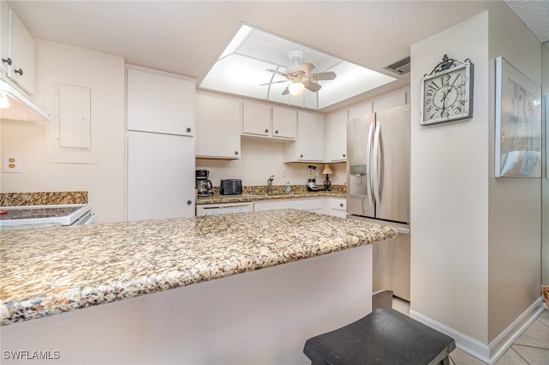 Naples, FL 34103,3443 Gulf Shore BLVD N #609