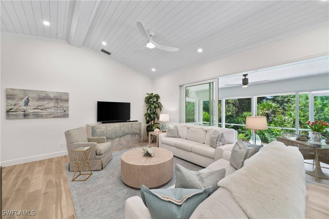 Naples, FL 34110,347 Emerald Bay CIR #S7