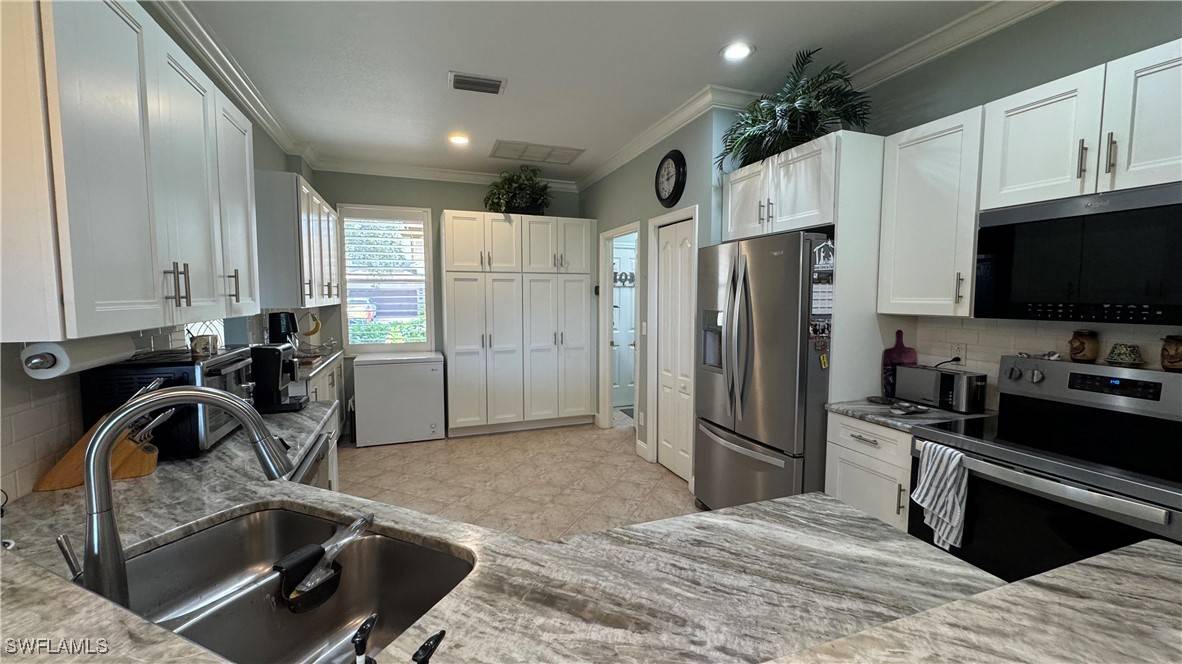 Estero, FL 33928,13672 Troia DR