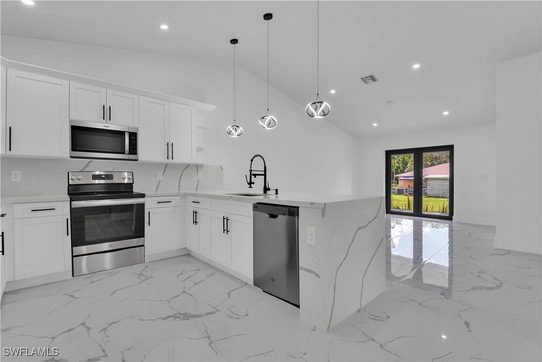 Lehigh Acres, FL 33973,4921/4923 Leonard BLVD S