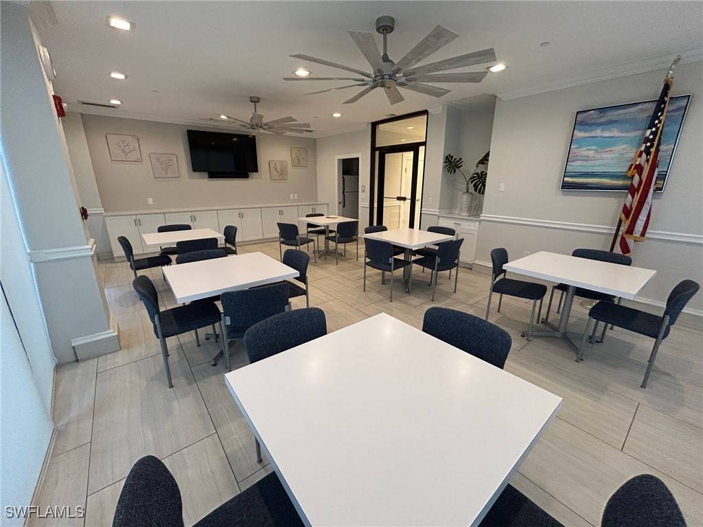 Marco Island, FL 34145,180 Seaview CT #212