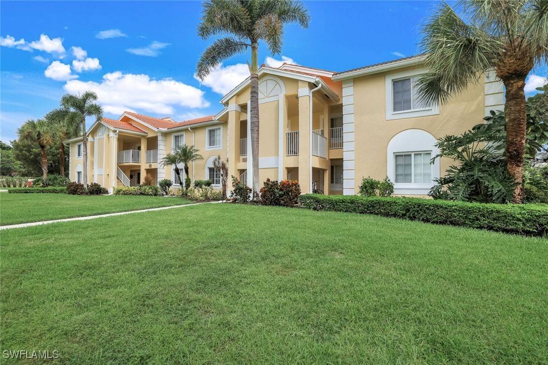 Naples, FL 34109,7774 Jewel LN #103