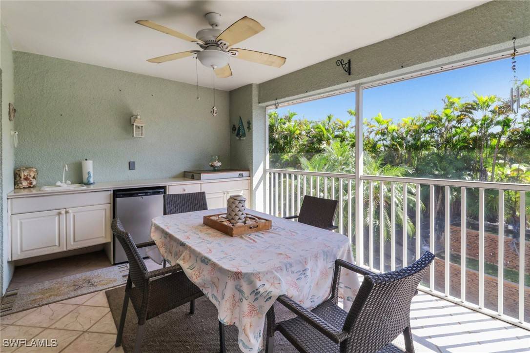 Naples, FL 34112,2375 Hidden Lake DR #4404