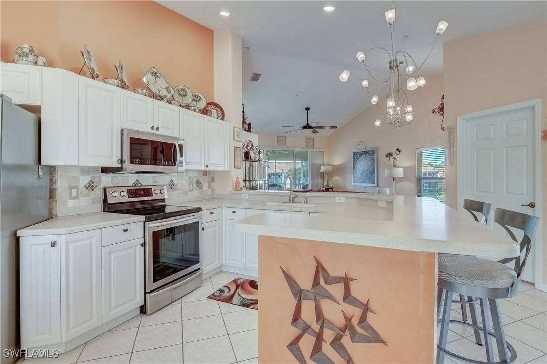 Naples, FL 34110,5420 Worthington LN #204